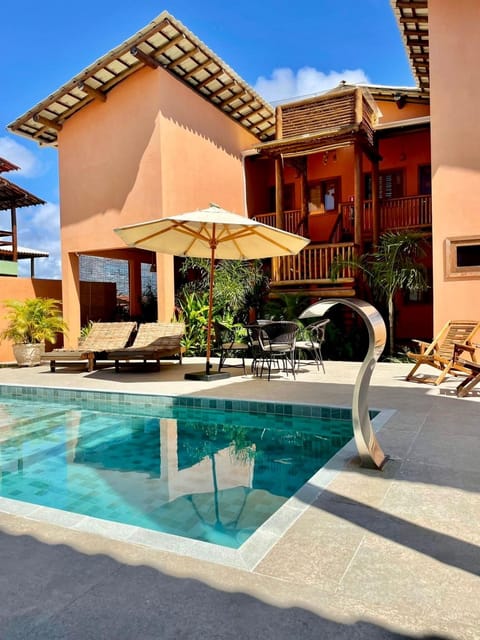 Property building, Swimming pool, sunbed