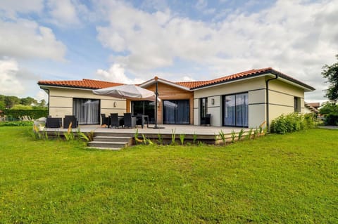 Property building, Balcony/Terrace