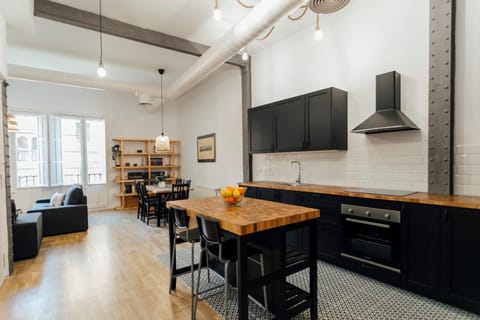 Dining area, kitchen