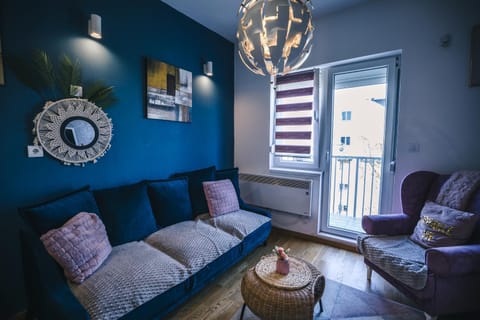 SPA apartment YIN - hot tub, sauna, spa Apartment in Novi Sad