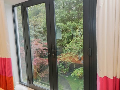 Dunaivon Cottage House in Scotland