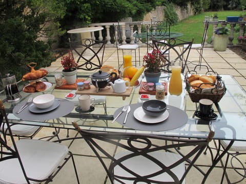 Property building, Breakfast, Continental breakfast
