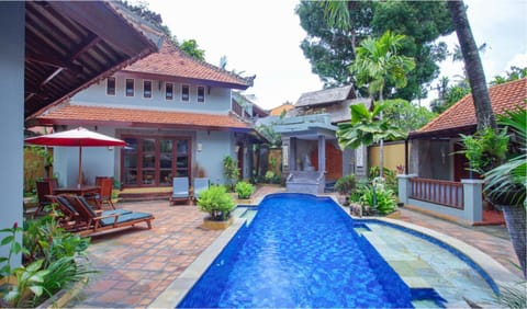Pool view, Swimming pool
