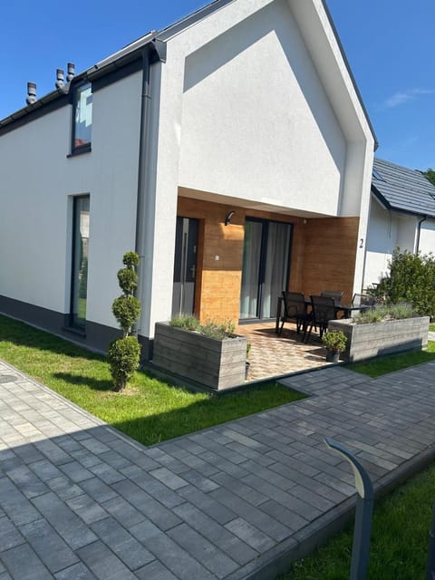 Property building, Balcony/Terrace