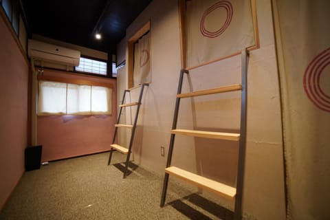 bunk bed