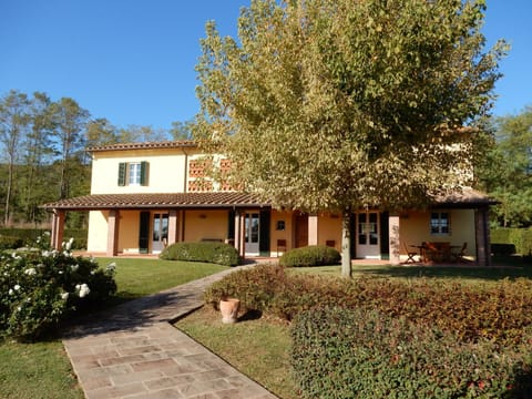 Villa Le Farfalle Villa in Capannori