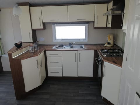 La Chanterie Agréable Mobil-Home Résidentiel Normand Campground/ 
RV Resort in Saint-Pair-sur-Mer