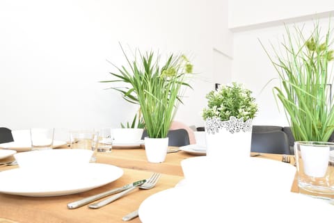 Huge Apartment in Awesome Location with parking Apartment in Innsbruck