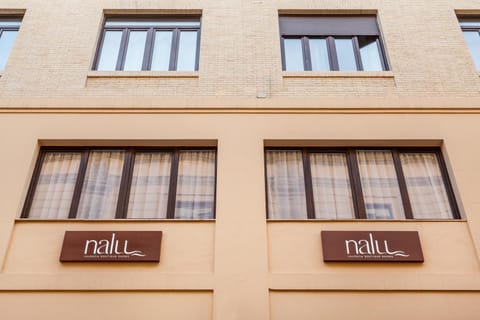 Property building, Facade/entrance, Property logo or sign