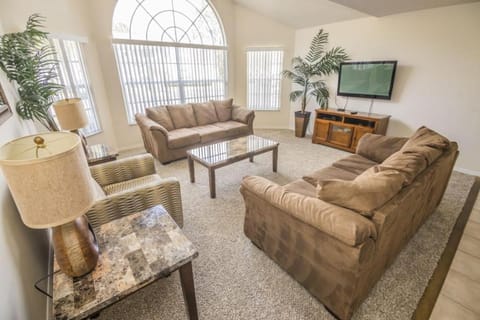 Royal Palm Bay 3 Bedroom Condo Resort Pool 10 Min Disney House in Kissimmee