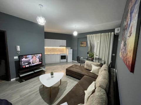TV and multimedia, Living room, Photo of the whole room, Seating area