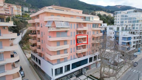 Property building, Neighbourhood, City view, Street view