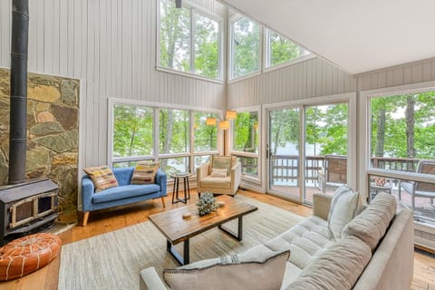 Heron's Bluff House in Lake Anna