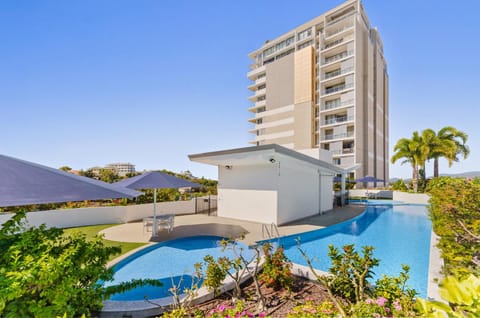 Property building, Pool view, Swimming pool