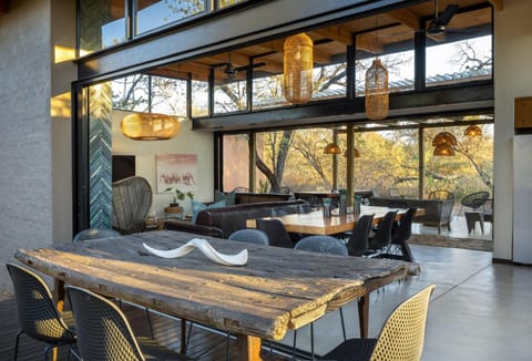 Patio, Dining area