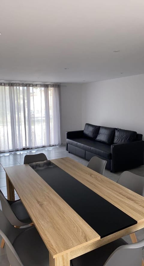 RDC Villa - Résidentiel - Entrée indépendante Apartment in Marseille