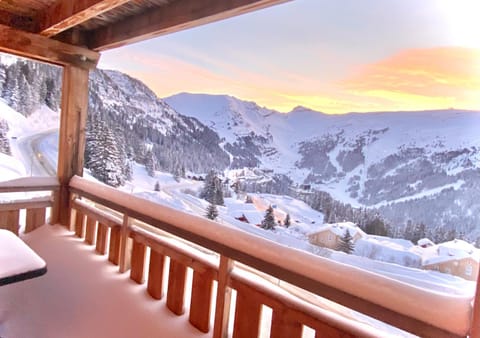 Winter, Balcony/Terrace, Mountain view