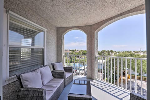 Inviting St Augustine Studio - Walk to the Beach! Apartment in Butler Beach