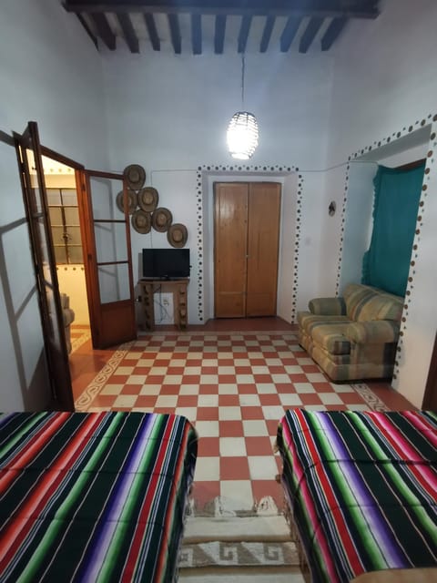 Bed, TV and multimedia, Living room, Bedroom