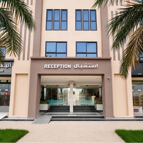 Property building, Facade/entrance, Lobby or reception