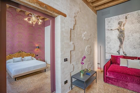 Seating area, Bedroom