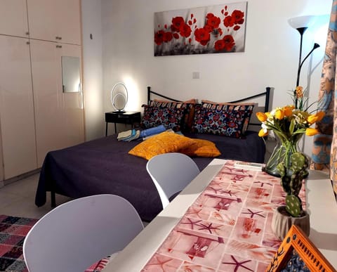 Bed, Living room, Seating area