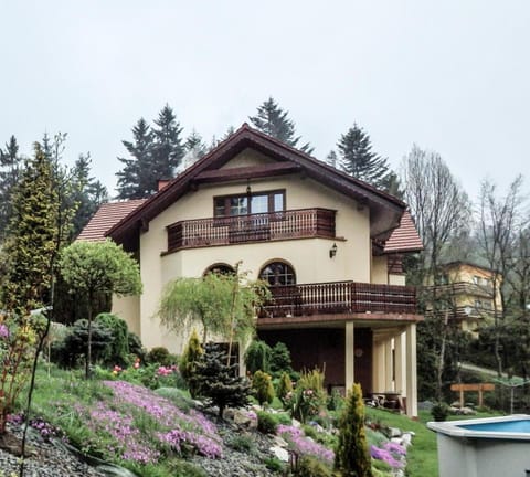 Facade/entrance, Natural landscape, Garden, Garden view