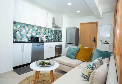 Kitchen or kitchenette, Living room