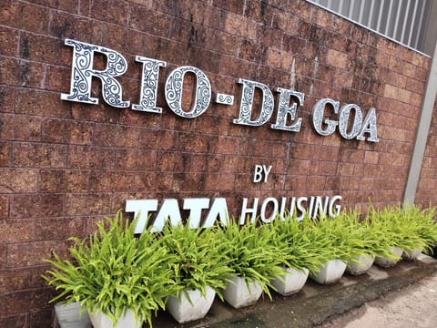 Property building, Property logo or sign