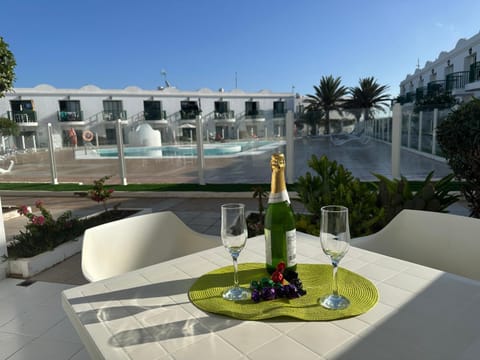 Garden, Balcony/Terrace