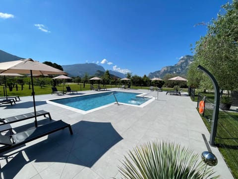 Bird's eye view, Hot Tub, Swimming pool
