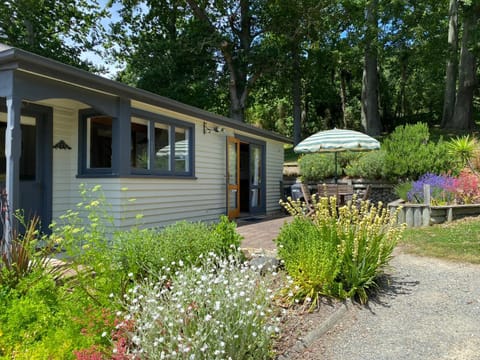 Property building, Garden, Seating area