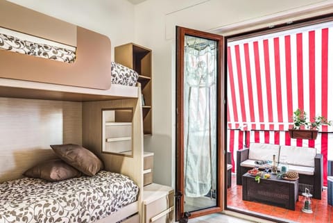 At Home Sorrento Apartment in Priora