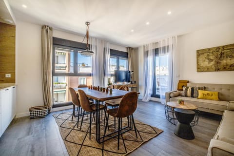 Communal lounge/ TV room, Living room