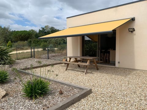 Patio, Garden, Garden, Balcony/Terrace, Dining area, Garden view