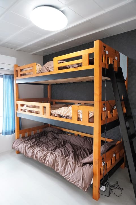 bunk bed