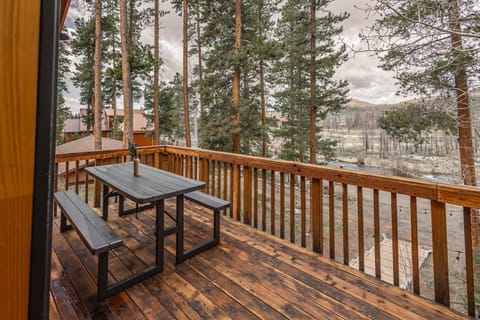 Mountain Calling House in Grand Lake