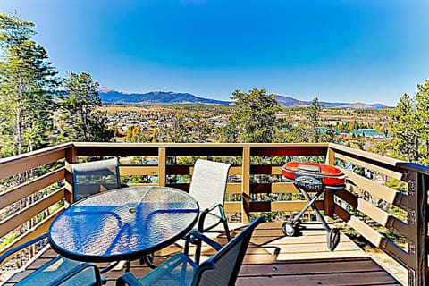 Wapiti Townhouse 3 House in Fraser