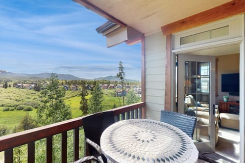 Cozens Pointe D201 House in Fraser