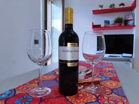 TV and multimedia, Kitchen or kitchenette