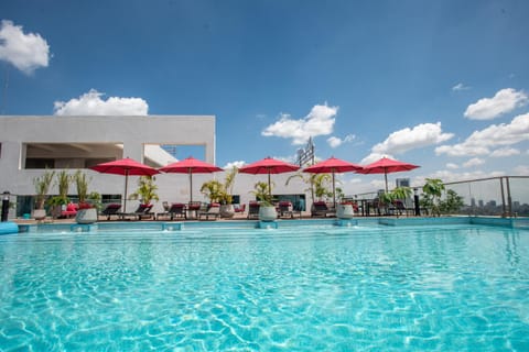 Swimming pool, Swimming pool