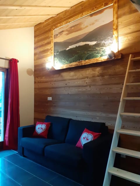 Living room, Decorative detail