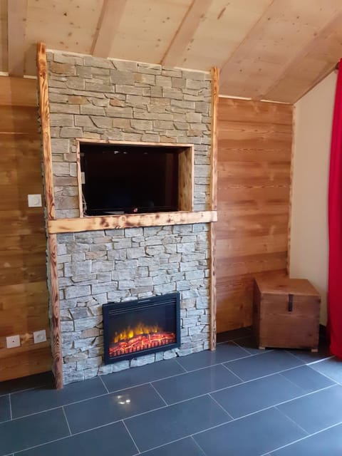 TV and multimedia, Living room, flat iron