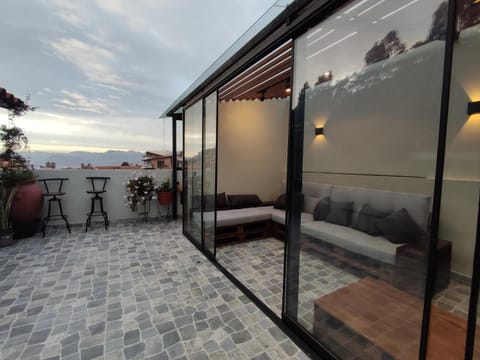 View (from property/room), Balcony/Terrace, Living room