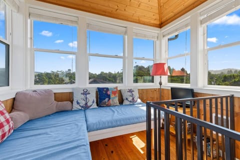 Luna Bella House in Lincoln Beach