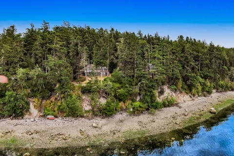Snug Harbor Hideout House in Lopez Island