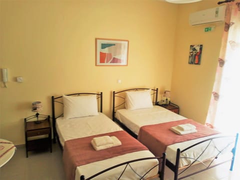 Alkioni City Apartments Bed and Breakfast in Chania