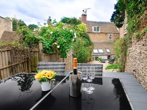 Balcony/Terrace, Dining area