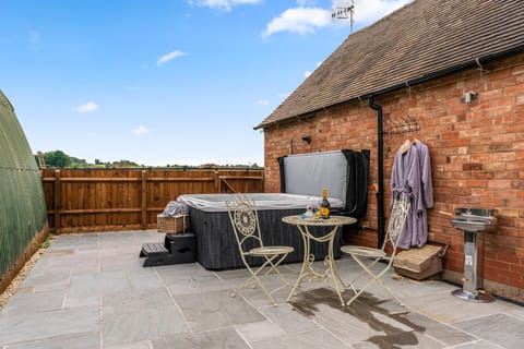 Hot Tub, Balcony/Terrace