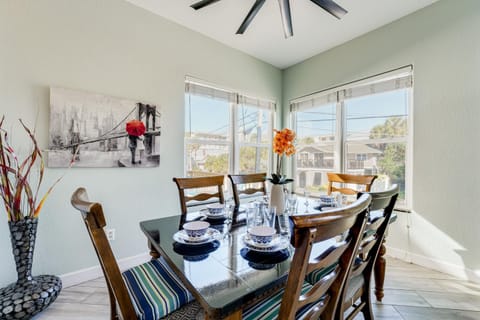 Colorful Townhome, Steps to Clearwater Beach! House in Clearwater Beach